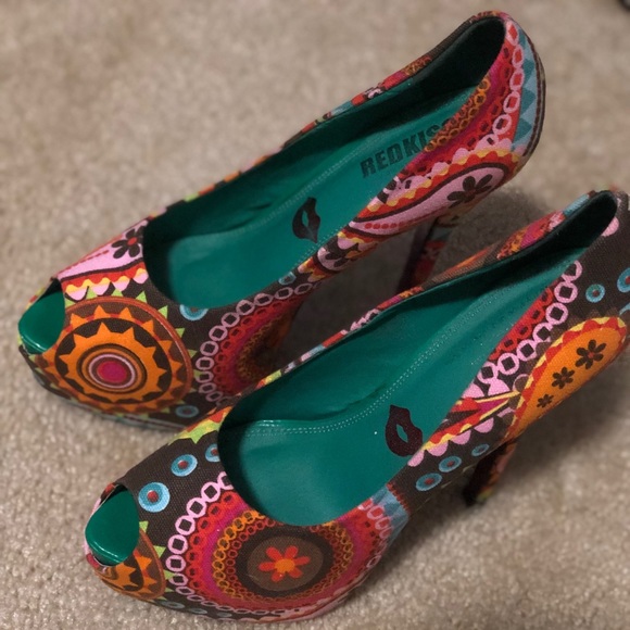 Funky style heels!! - Picture 2 of 5